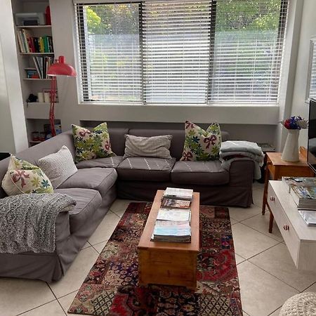 סטלנבוש Modern, Centrally Located Dorp Street Apartment מראה חיצוני תמונה